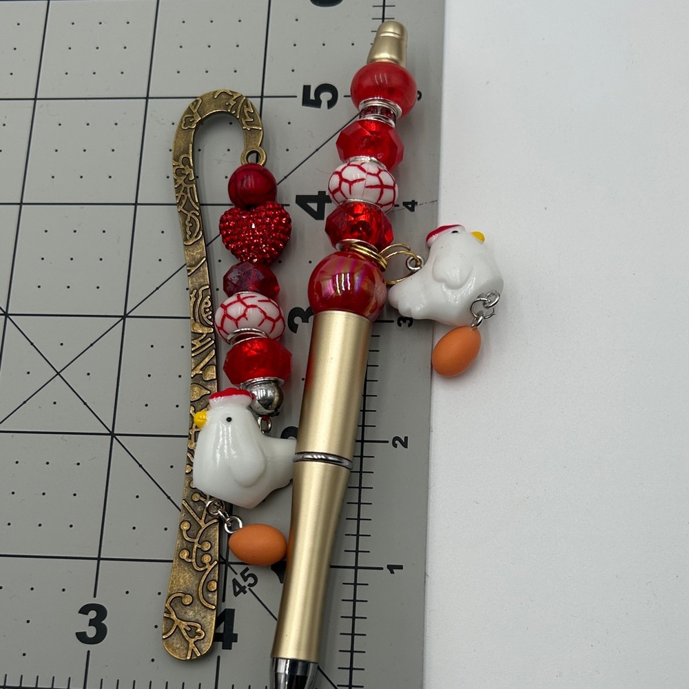 Super cute chicken with an egg charm extra long, bookmark & pen set